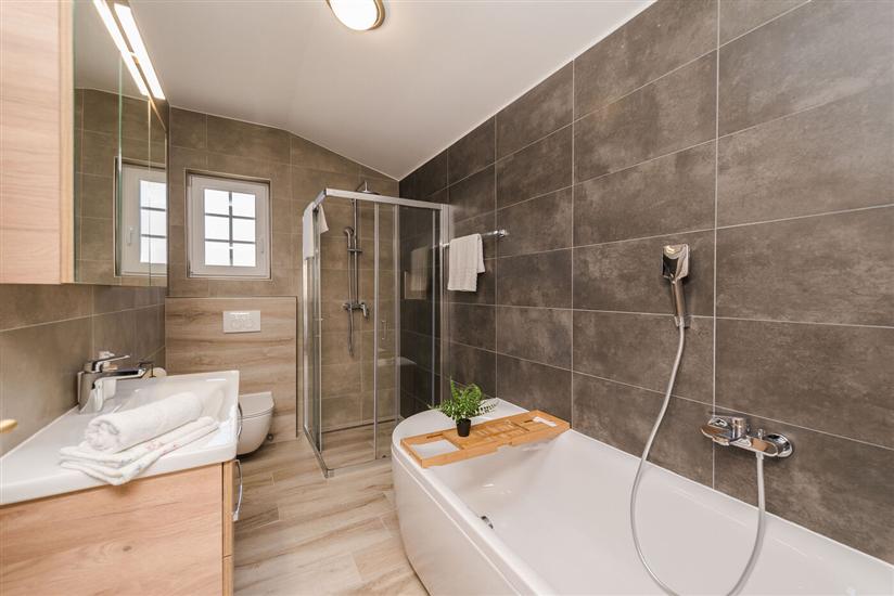 House K1, for 6 persons