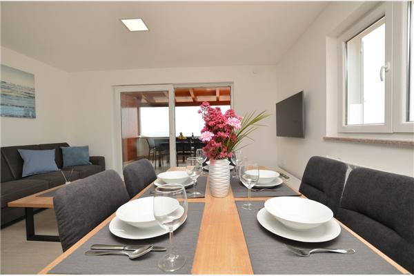 Apartment A1, for 8 persons