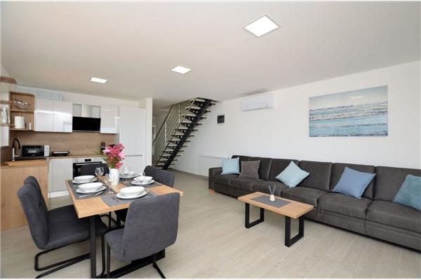 Apartment A1, for 8 persons