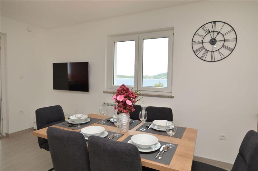 Apartment A1, for 8 persons