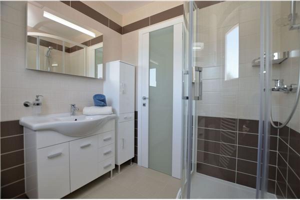 Apartment A1, for 8 persons