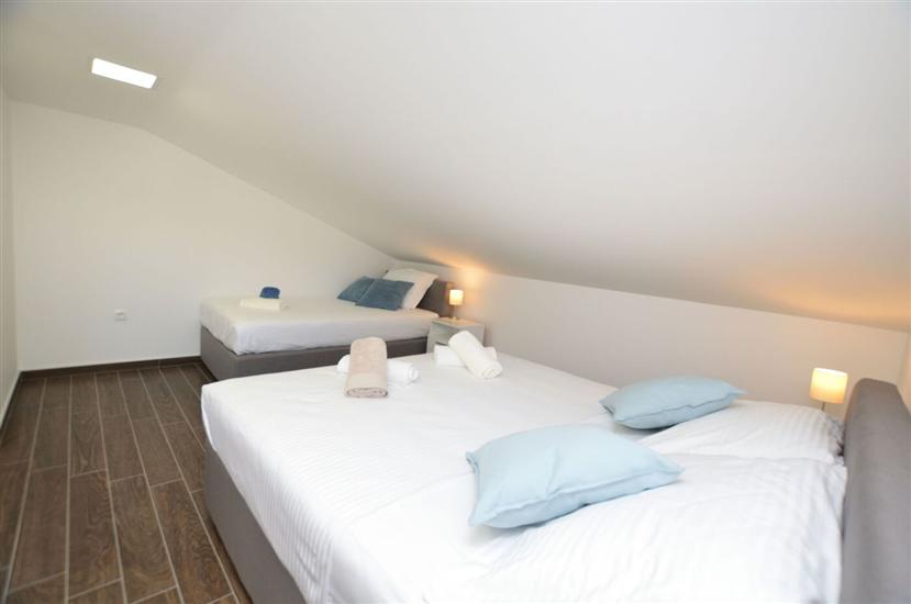 Apartment A1, for 8 persons