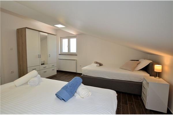 Apartment A1, for 8 persons