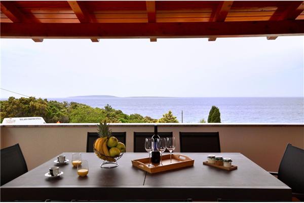 Apartment A2, for 8 persons