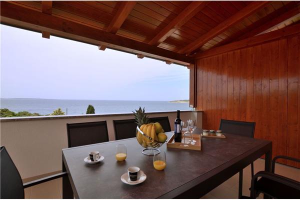 Apartment A2, for 8 persons