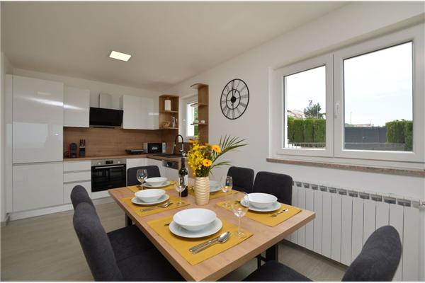 Apartment A2, for 8 persons