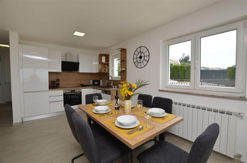 Apartment A2, for 8 persons