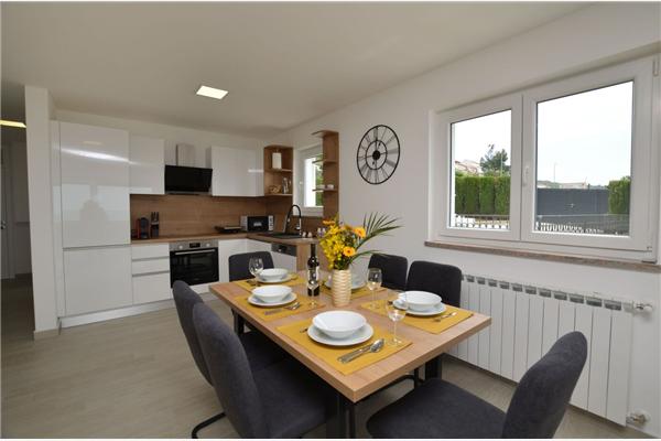 Apartment A2, for 8 persons