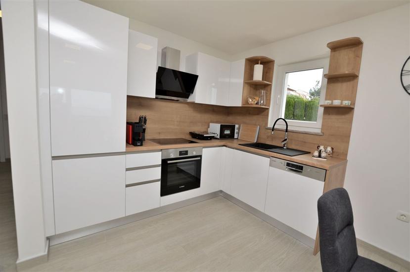 Apartment A2, for 8 persons