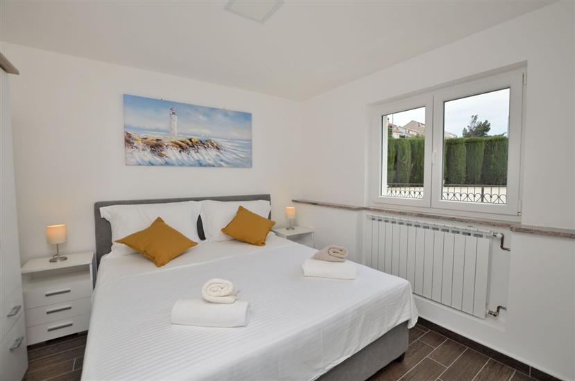 Apartment A2, for 8 persons