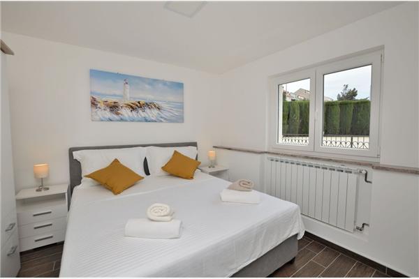 Apartment A2, for 8 persons