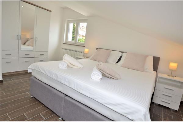 Apartment A2, for 8 persons