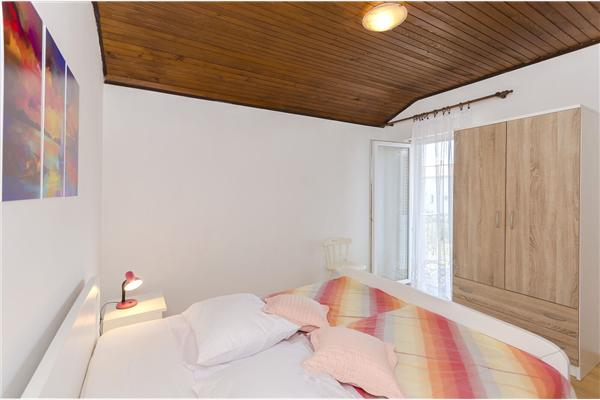 Apartment A1, for 5 persons