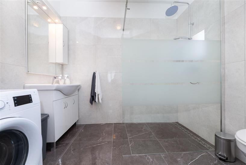 House K1, for 8 persons