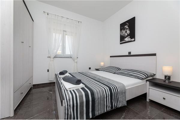 House K1, for 8 persons