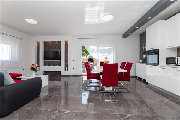 House K1, for 8 persons