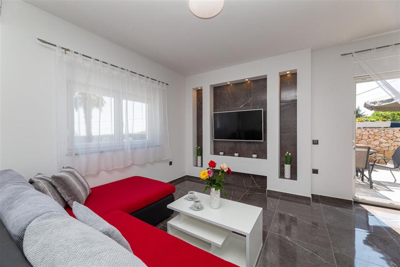 House K1, for 8 persons