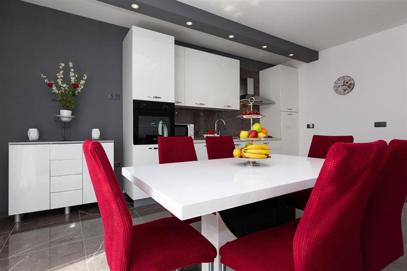 House K1, for 8 persons