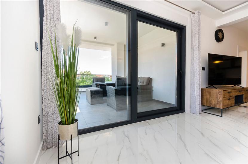 Apartment A2, for 5 persons