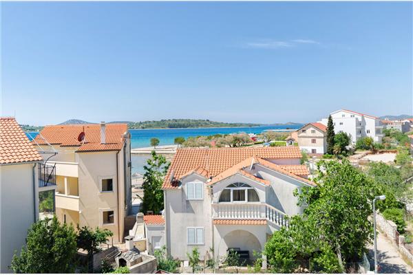 Apartment A3, for 5 persons