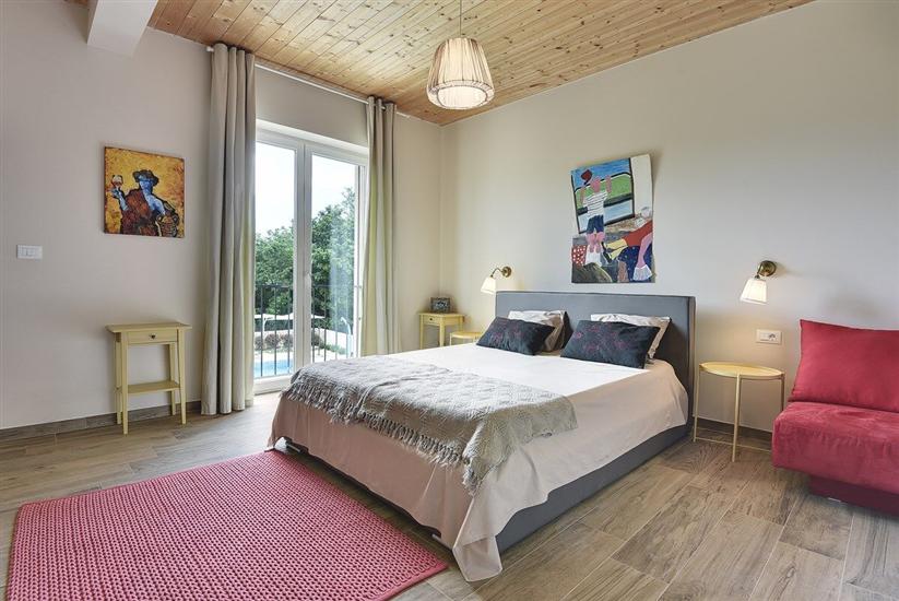 House K1, for 10 persons