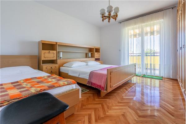 Apartment A2, for 5 persons