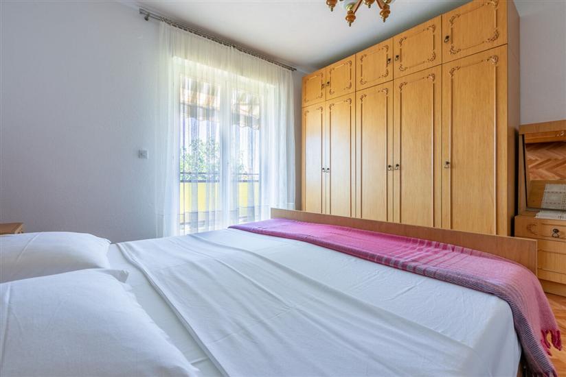 Apartment A2, for 5 persons