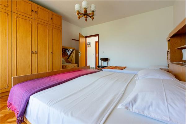 Apartment A2, for 5 persons