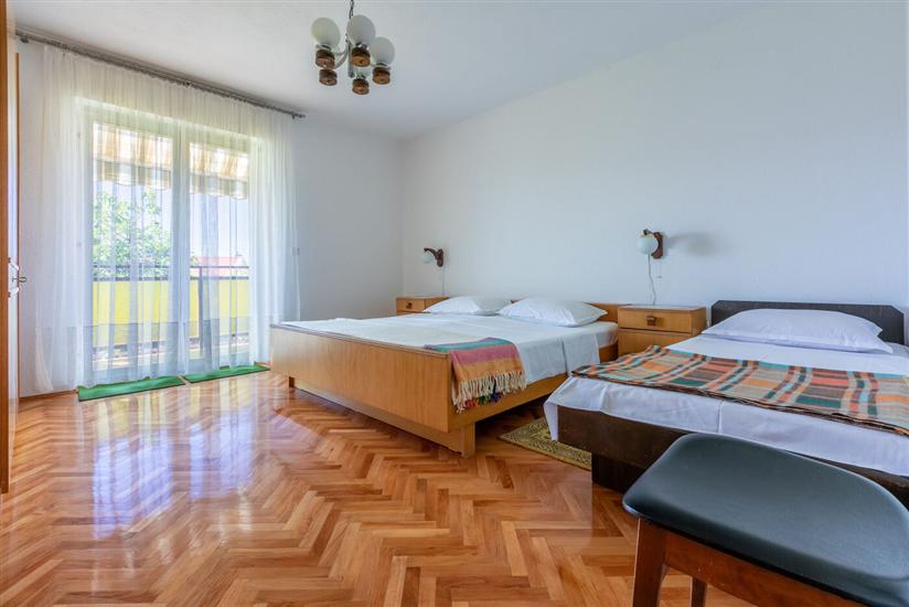 Apartment A2, for 5 persons