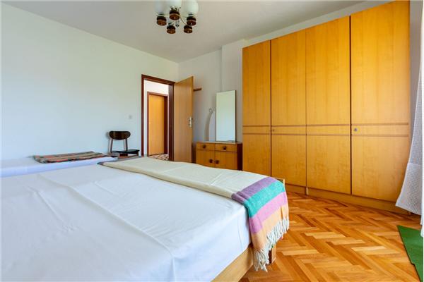 Apartment A2, for 5 persons