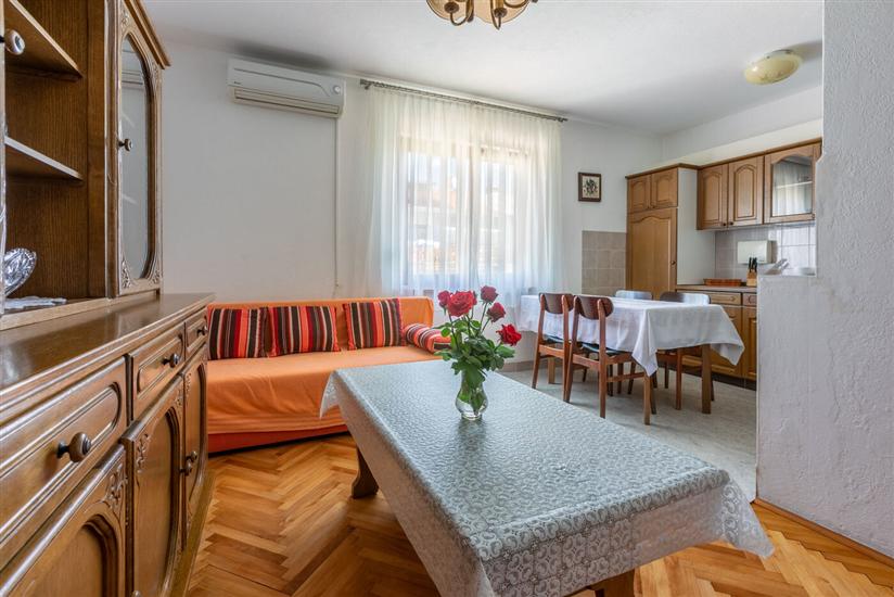 Apartment A3, for 5 persons