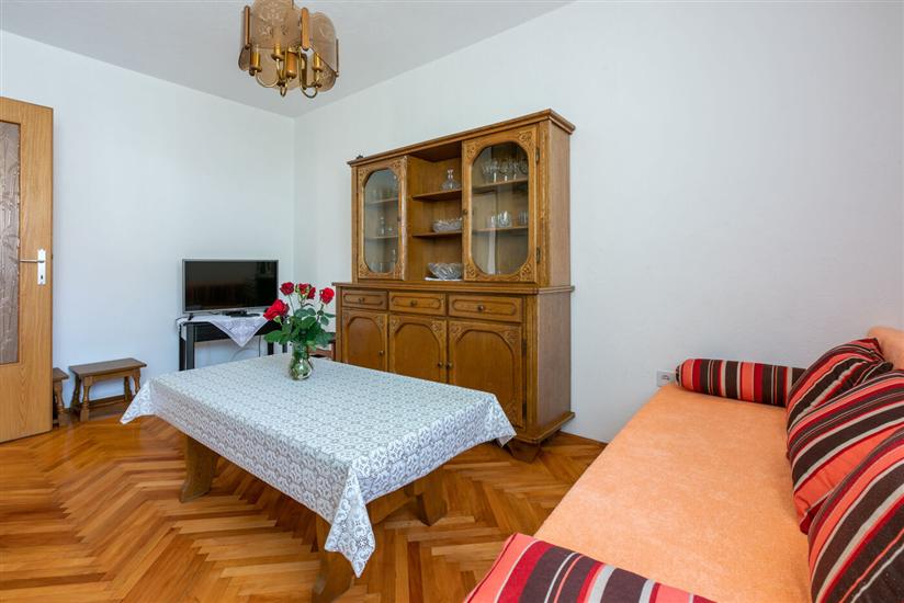 Apartment A3, for 5 persons