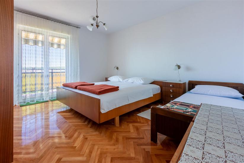 Apartment A3, for 5 persons
