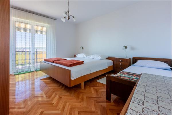 Apartment A3, for 5 persons