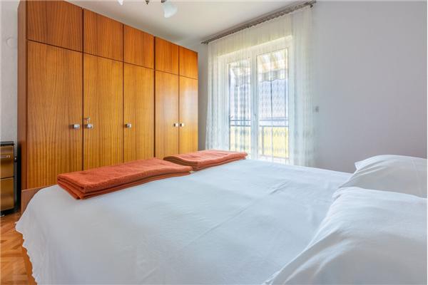 Apartment A3, for 5 persons