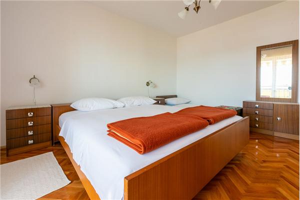 Apartment A3, for 5 persons