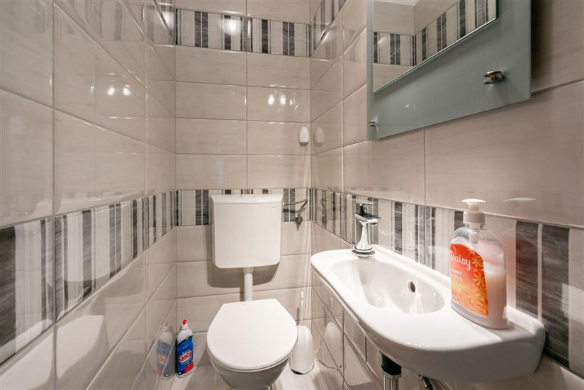 Apartment A3, for 5 persons