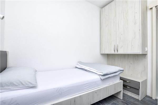 Apartment A3, for 5 persons