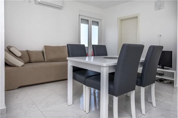 Apartment A3, for 5 persons