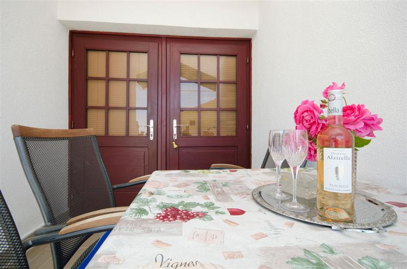 Apartments Mirjana Blue Beach