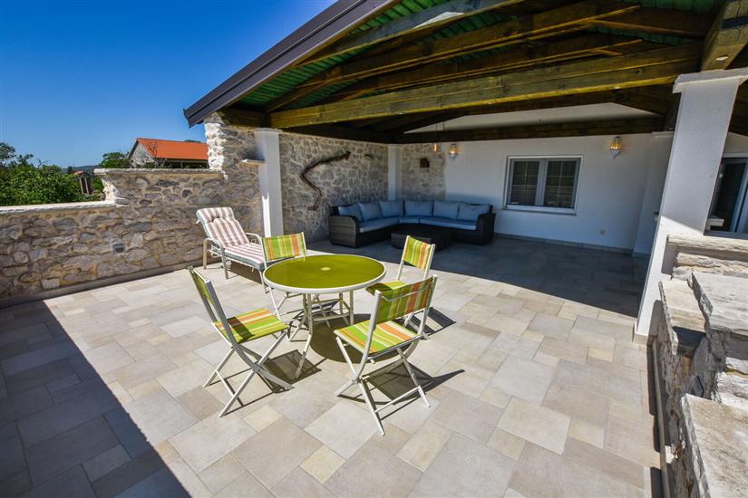 House K1, for 14 persons