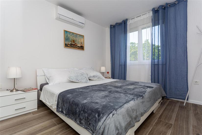 Apartment A1, for 5 persons