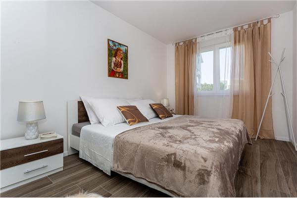 Apartment A1, for 5 persons