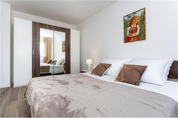 Apartment A1, for 5 persons