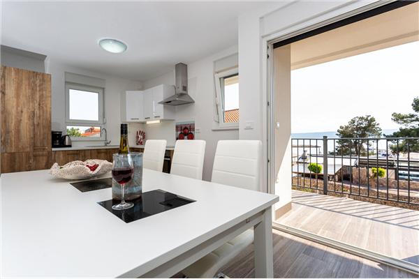 Apartment A1, for 5 persons