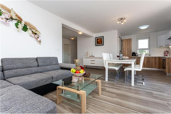 Apartment A1, for 5 persons