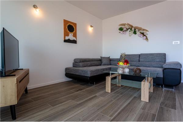 Apartment A1, for 5 persons