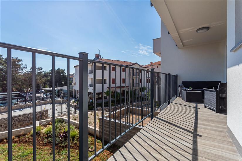 Apartment A1, for 5 persons