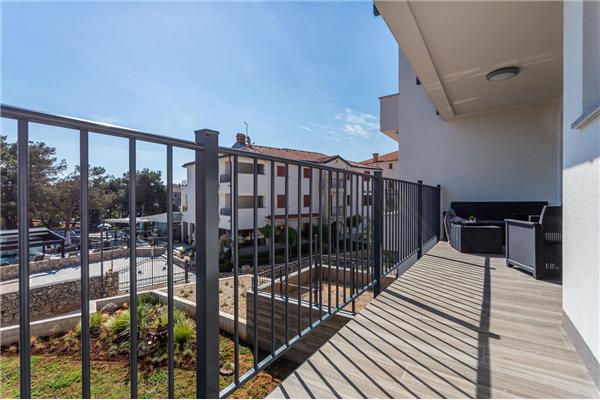 Apartment A1, for 5 persons