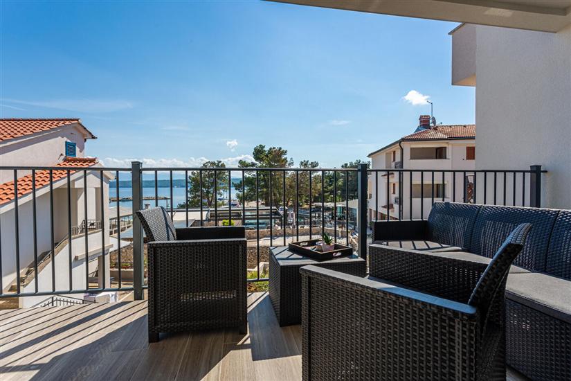 Apartment A1, for 5 persons